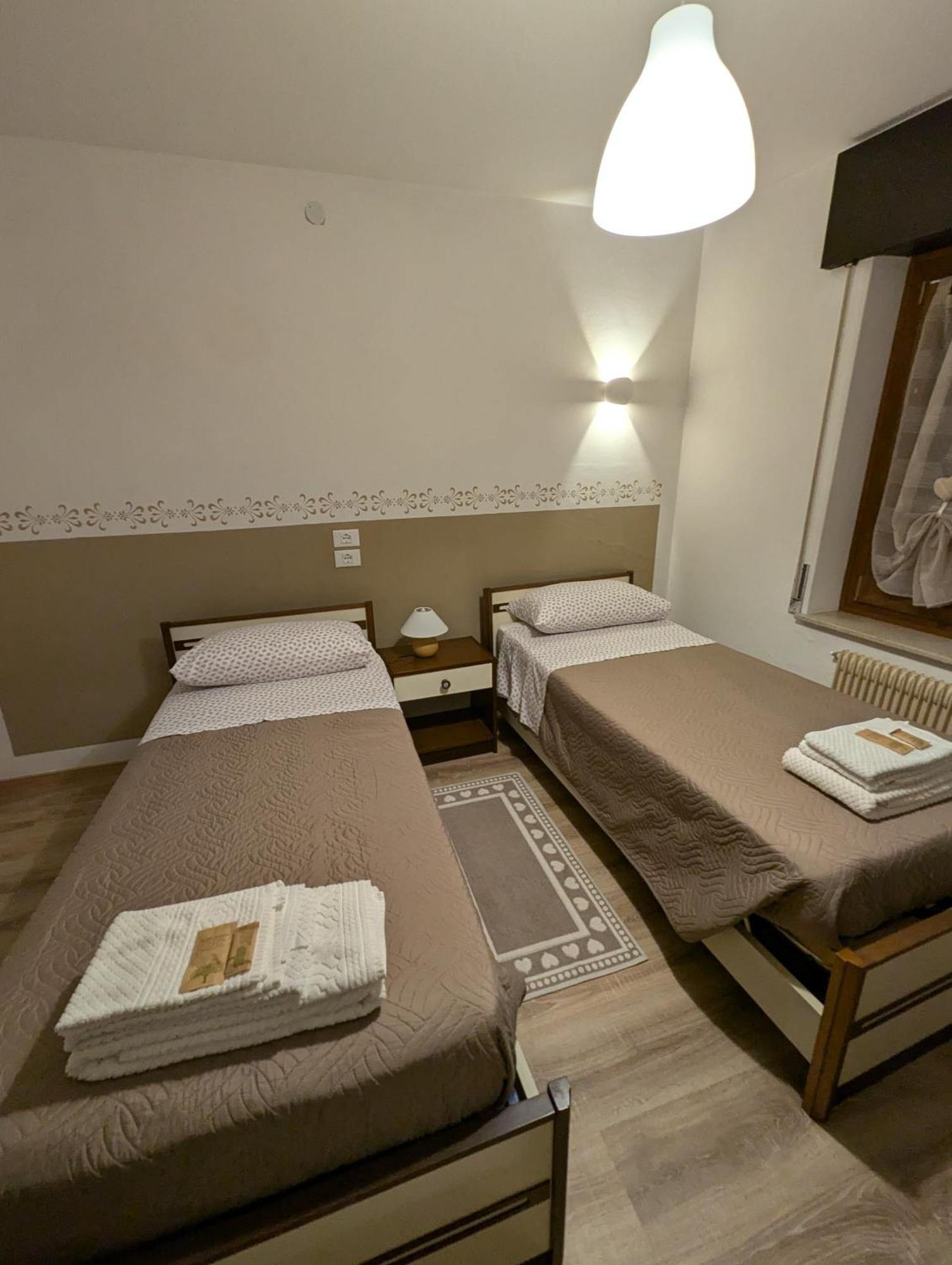 Spazioso E Completo Appartamento Con 3 Camere, Doppi Servizi, Fino A 8 Posti Letto Pedavena Esterno foto