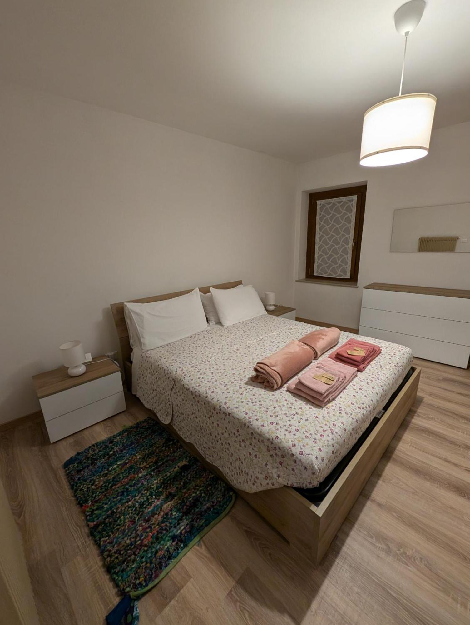 Spazioso E Completo Appartamento Con 3 Camere, Doppi Servizi, Fino A 8 Posti Letto Pedavena Esterno foto