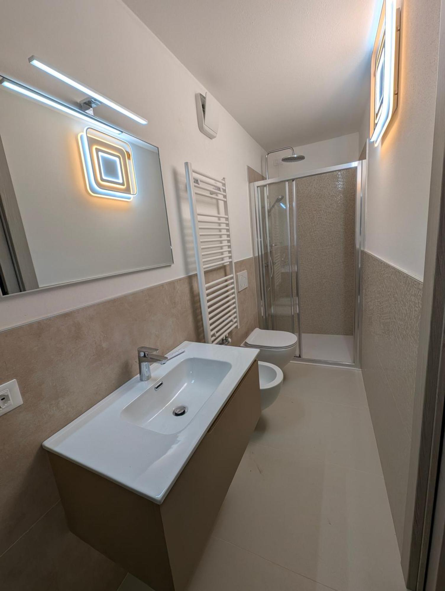 Spazioso E Completo Appartamento Con 3 Camere, Doppi Servizi, Fino A 8 Posti Letto Pedavena Esterno foto